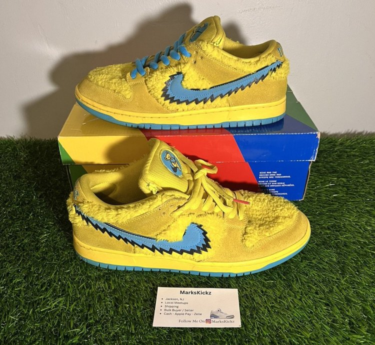Nike Sb Dunk Low Pro Qs Grateful Dead Yellow Bear Size 10
