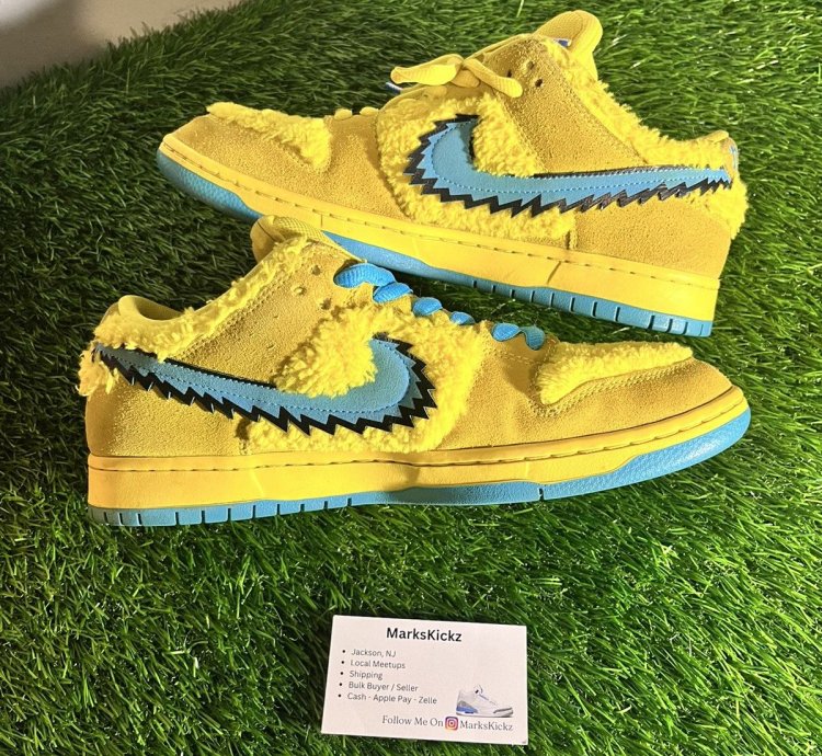 Nike Sb Dunk Low Pro Qs Grateful Dead Yellow Bear Size 10