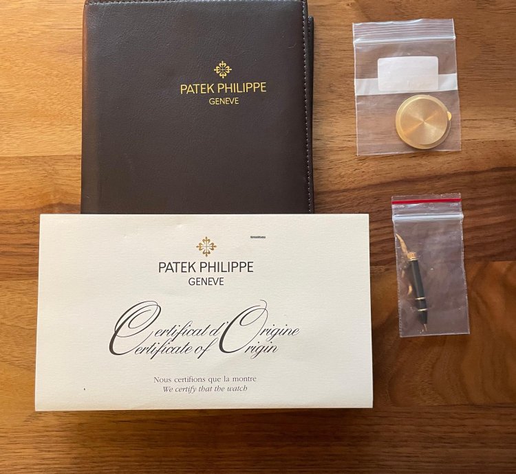 Patek Philippe Perpetual Calendar Like New - Full Set