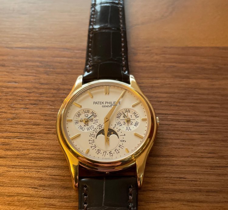 Patek Philippe Perpetual Calendar Like New - Full Set