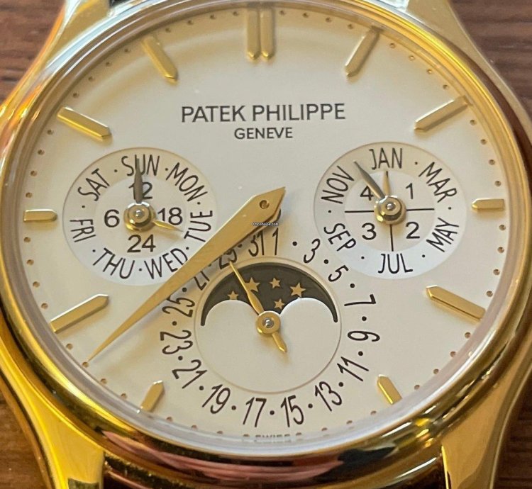 Patek Philippe Perpetual Calendar Like New - Full Set