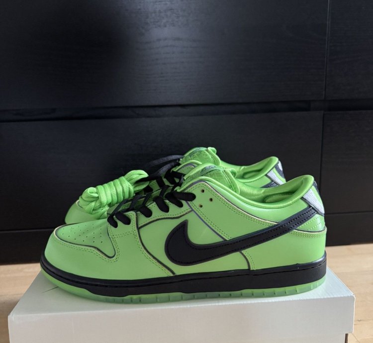 Nike Sb Dunk Low Pro Qs The Powerpuff Girls Buttercup