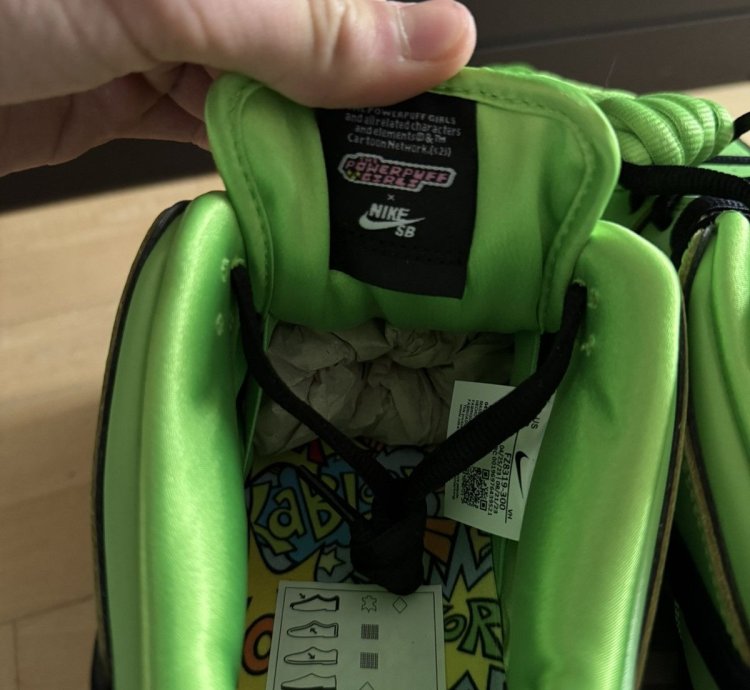 Nike Sb Dunk Low Pro Qs The Powerpuff Girls Buttercup