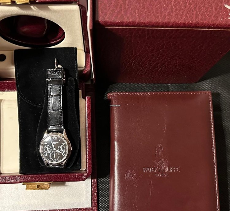 Patek Philippe Perpetual Calendar Limited Edition - Model 5038g - Full Set
