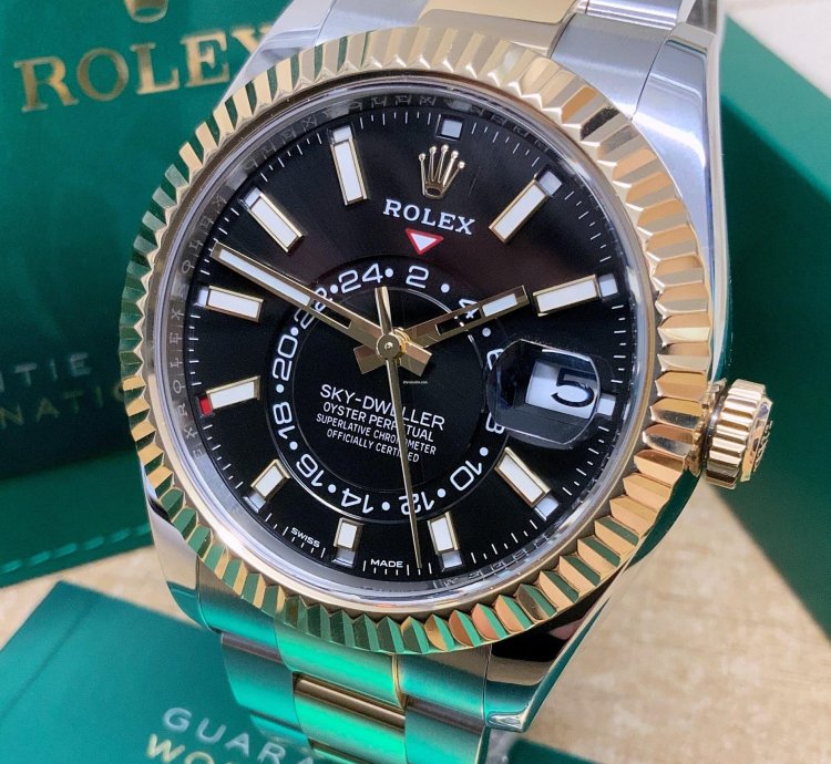 Rolex Sky-dweller Oyster Skydweller Gold Steel Black Dial 42 Mm Full Set 2023