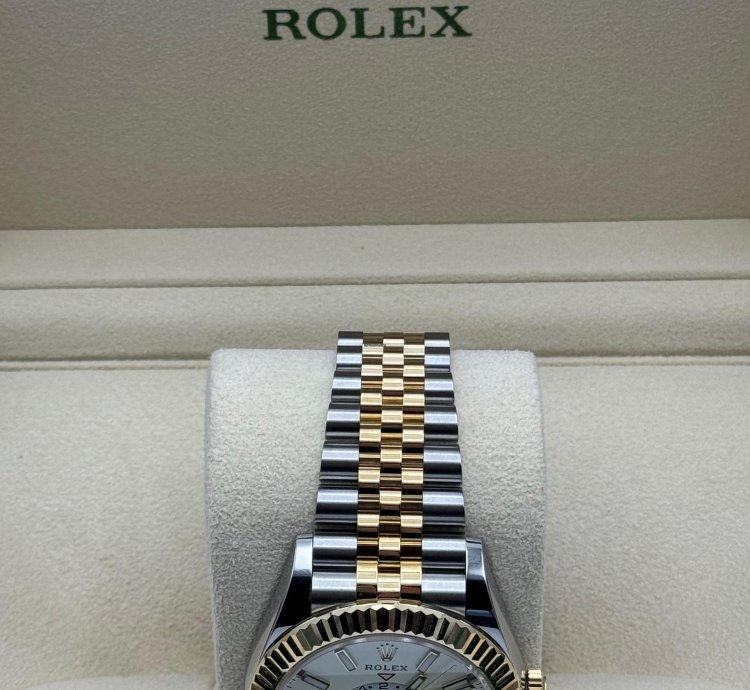 Rolex Sky-dweller Ref 336933 2023 Jubilee New Fullset