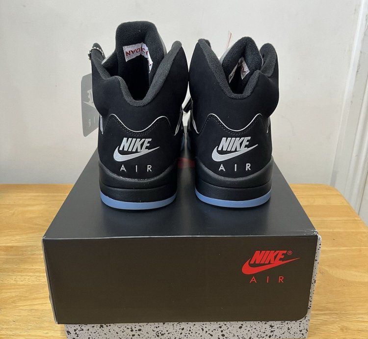 Men Size 10 Air Jordan 5 Black Metallic Reimagined 2025