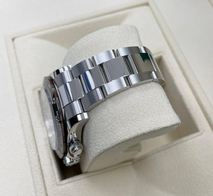 Rolex Daytona Unworn 116506 Daytona Platinum Ice Blue Index Dial 40mm Oyster Bracelet Ceramic