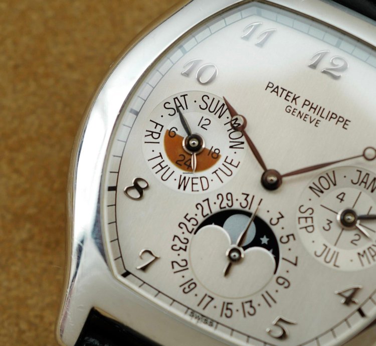 Patek Philippe Perpetual Calendar Platinum Perpetual Calendar Watch Ref 5040