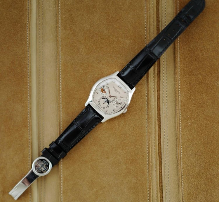 Patek Philippe Perpetual Calendar Platinum Perpetual Calendar Watch Ref 5040