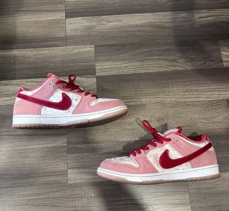 Nike Sb Dunk Low Pro Strangelove
