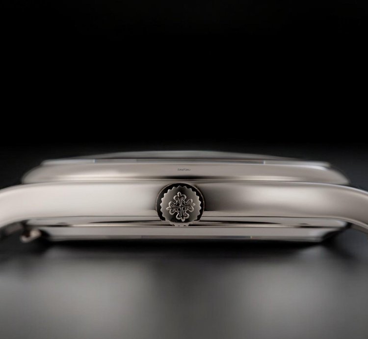 Patek Philippe Perpetual Calendar Ref 5140g-001