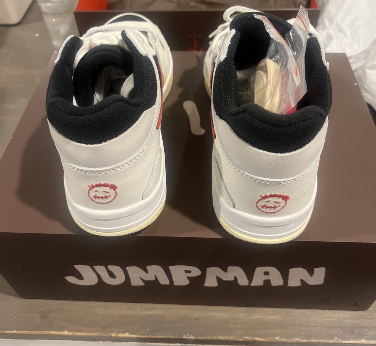New Never Worn Jumpan Jack Tr