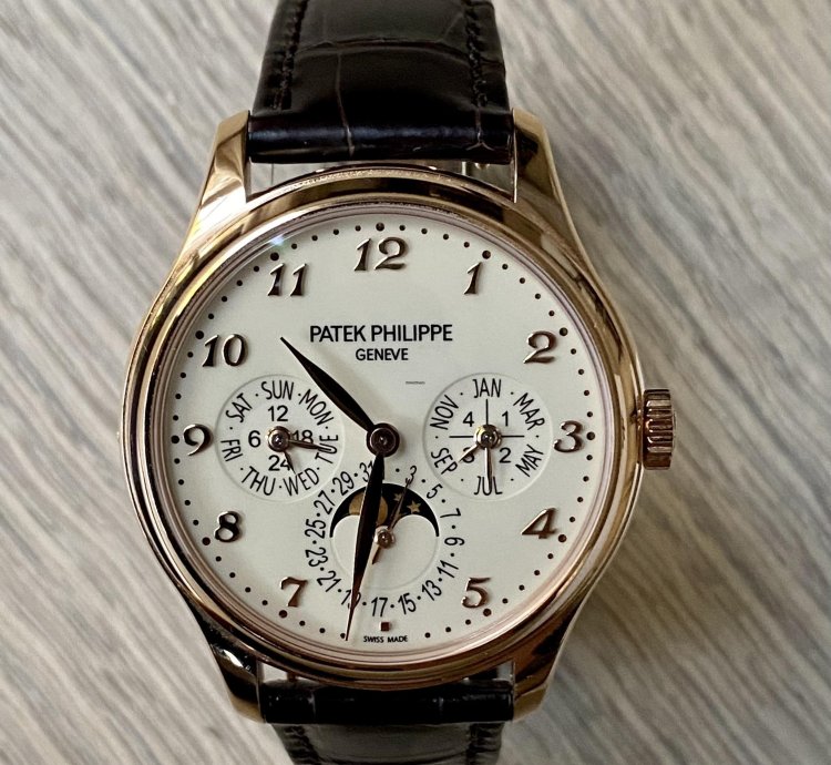 Patek Philippe Perpetual Calendar Ref 5327r-001