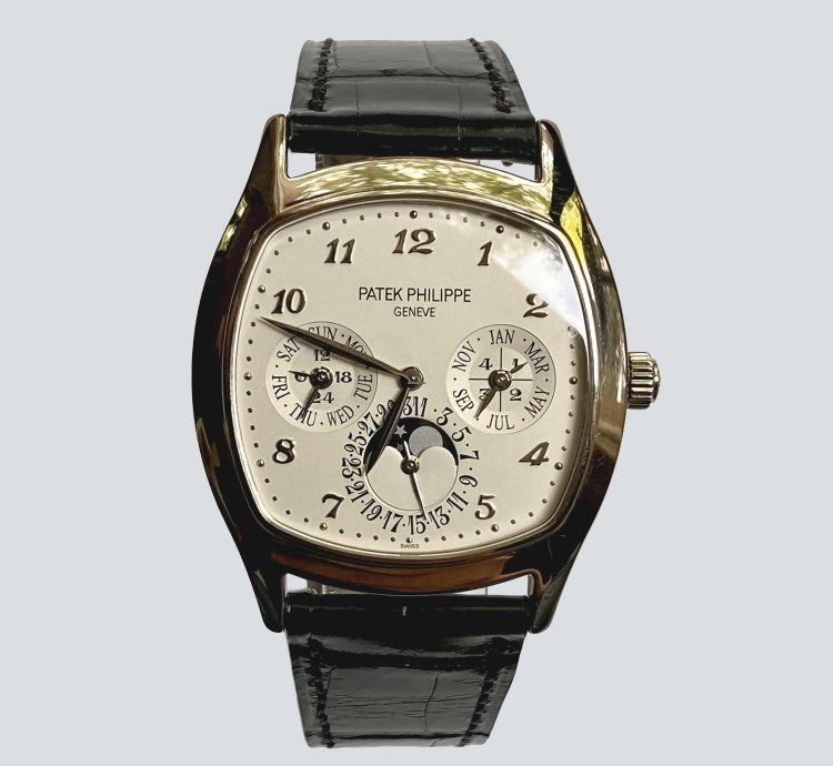 Patek Philippe Perpetual Calendar Ref 5940g