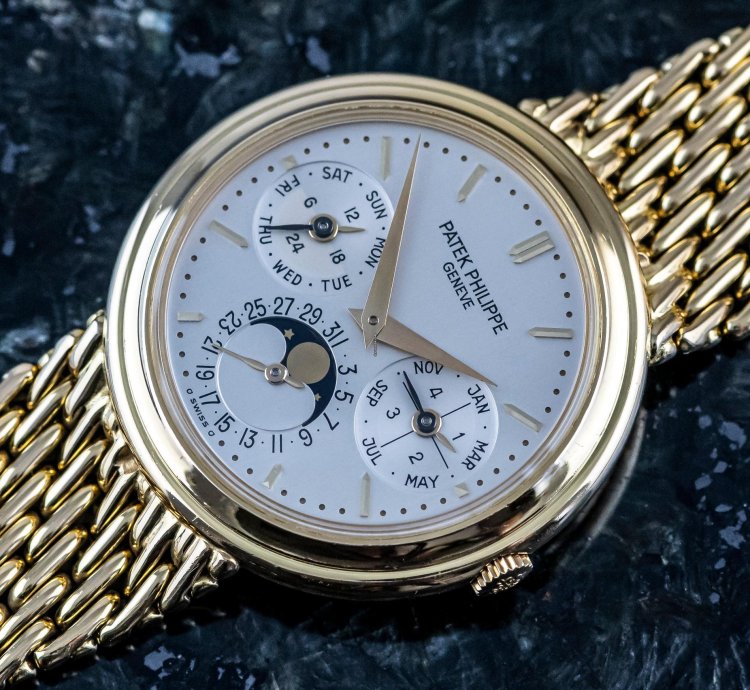 Patek Philippe Perpetual Calendar Reference 3945j 18k Yellowgold 3940 With Gold Bracelet