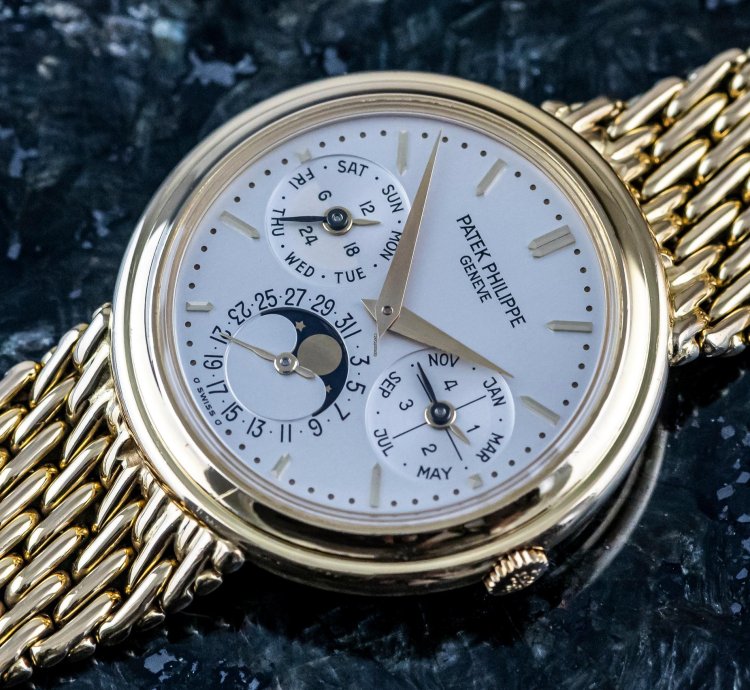 Patek Philippe Perpetual Calendar Reference 3945j 18k Yellowgold 3940 With Gold Bracelet