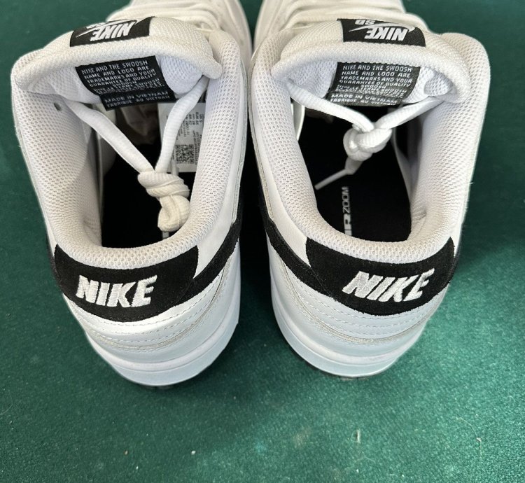 Nike Sb Dunk Low Pro White Black