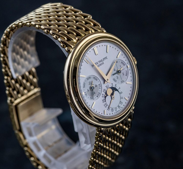 Patek Philippe Perpetual Calendar Reference 3945j 18k Yellowgold 3940 With Gold Bracelet