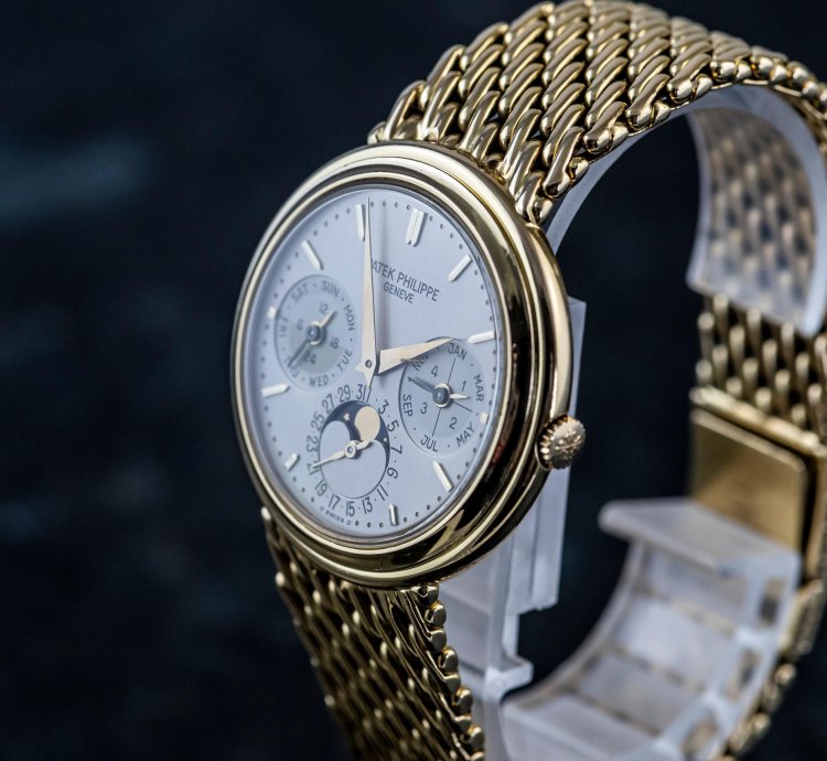 Patek Philippe Perpetual Calendar Reference 3945j 18k Yellowgold 3940 With Gold Bracelet