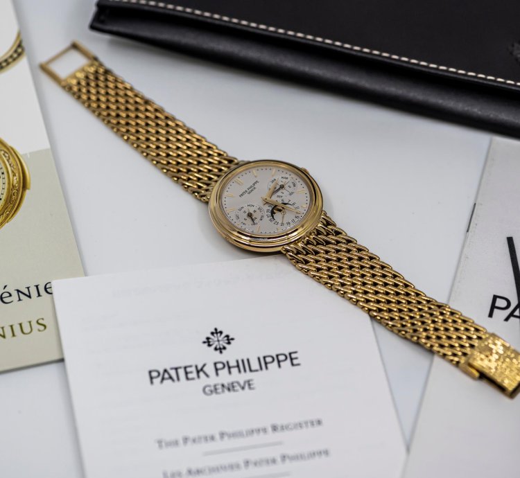 Patek Philippe Perpetual Calendar Reference 3945j 18k Yellowgold 3940 With Gold Bracelet