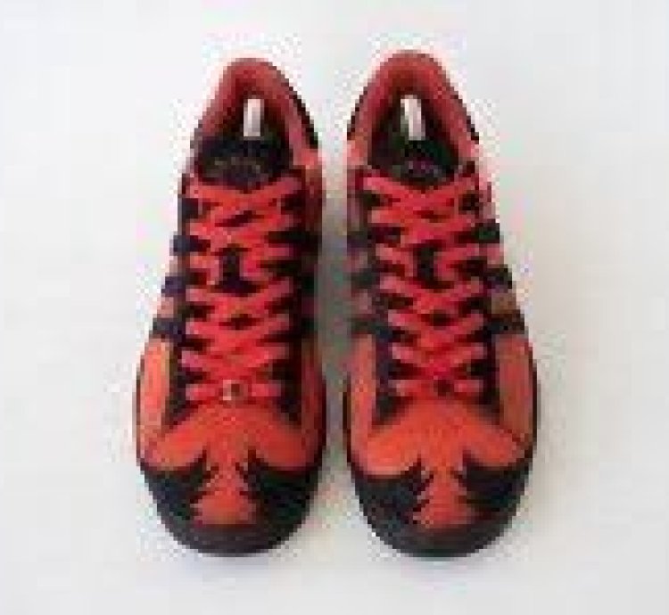 Adidas Dark Horse Comics Adicolor Century R3 Sneakers