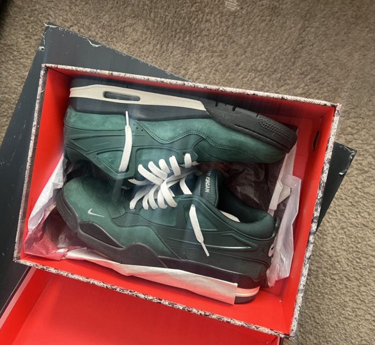 Nigel Sylvester Jordan 4