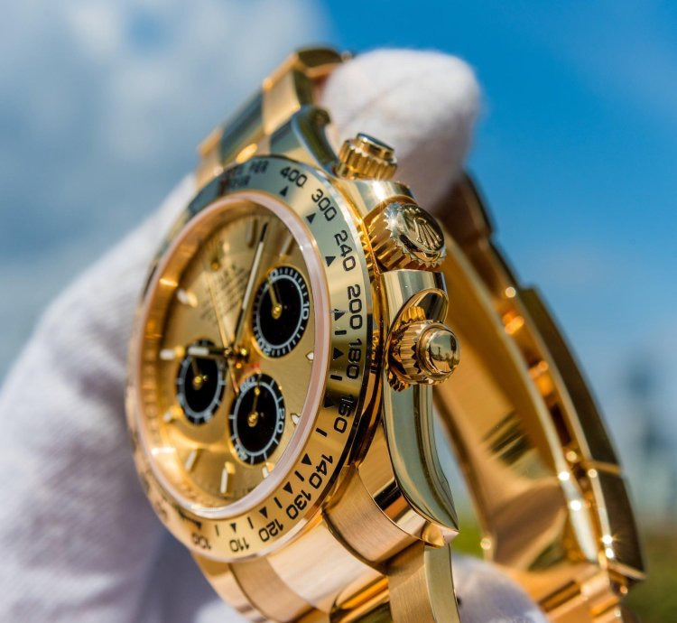Rolex Daytona Unworn 2023 Daytona 116508 Gold Dial