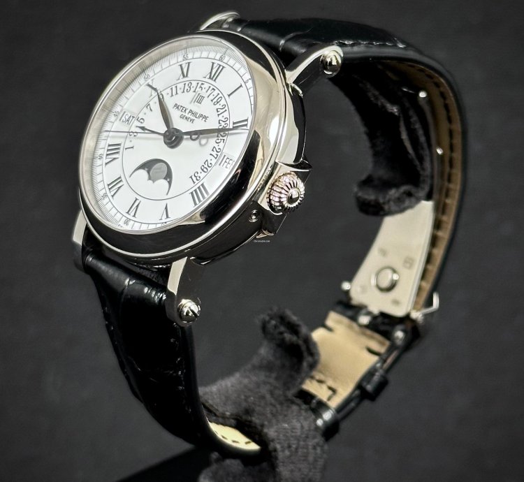 Patek Philippe Perpetual Calendar Retrograde Moonphase 18k White Gold Vintage 1990s Box Papers