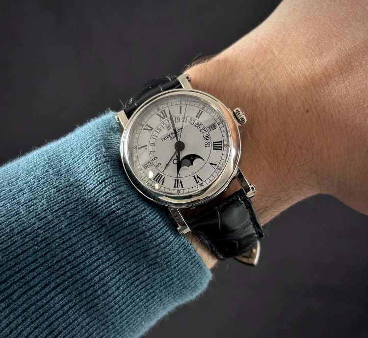 Patek Philippe Perpetual Calendar Retrograde Moonphase 18k White Gold Vintage 1990s Box Papers