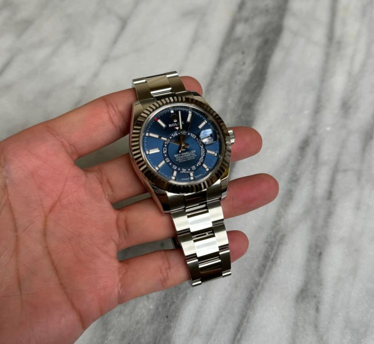 Rolex Sky-dweller Stainless Oyster Blue Bnib 2025