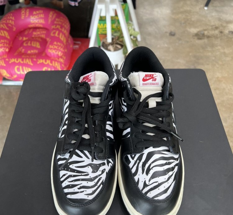 Nike Sb Dunk Low Quartersnacks Zebra Sz 9 5 2021