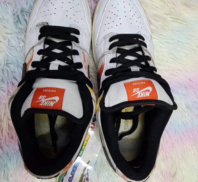 Nike Sb Dunk Low Raygun Tie Dye White