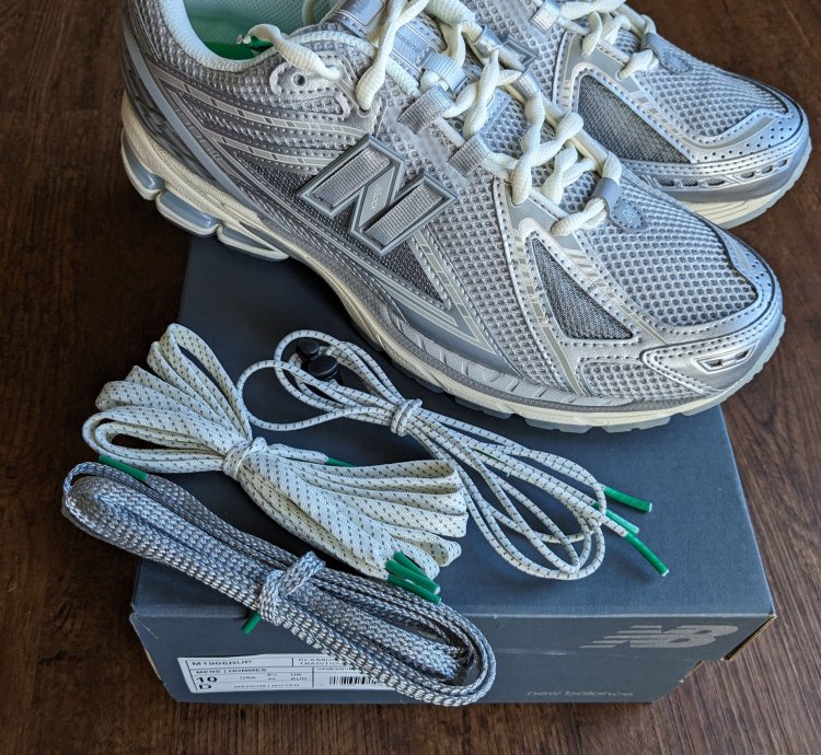 New Balance 1906r Up There