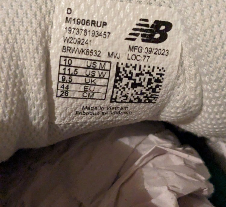 New Balance 1906r Up There