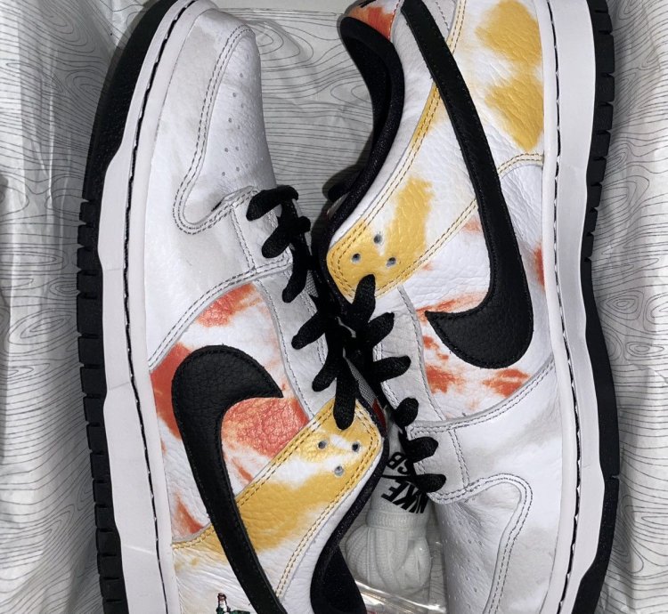 Nike Sb Dunk Low Raygun Tie-dye White