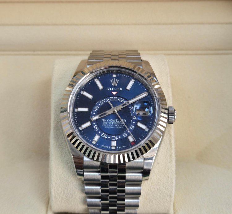Rolex Sky-dweller Steel Blue Dial Jubliee