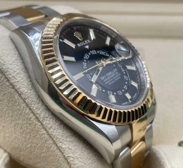 Rolex Sky-dweller Steel Gold Oyster Black Dial New Unworn 2023 Full Set