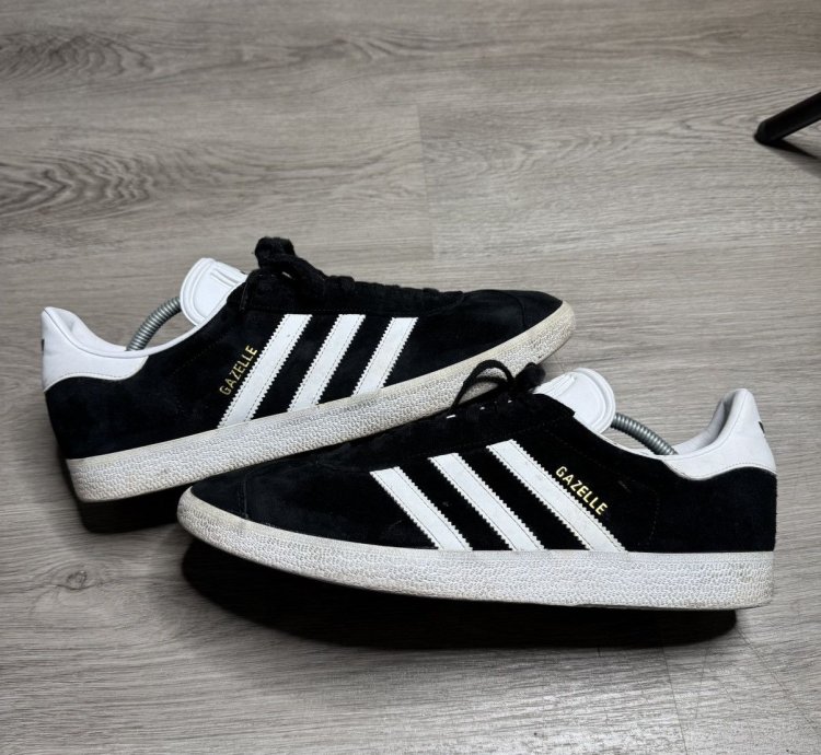 Adidas Gazelle - Core Black Cloud White Gold 2018