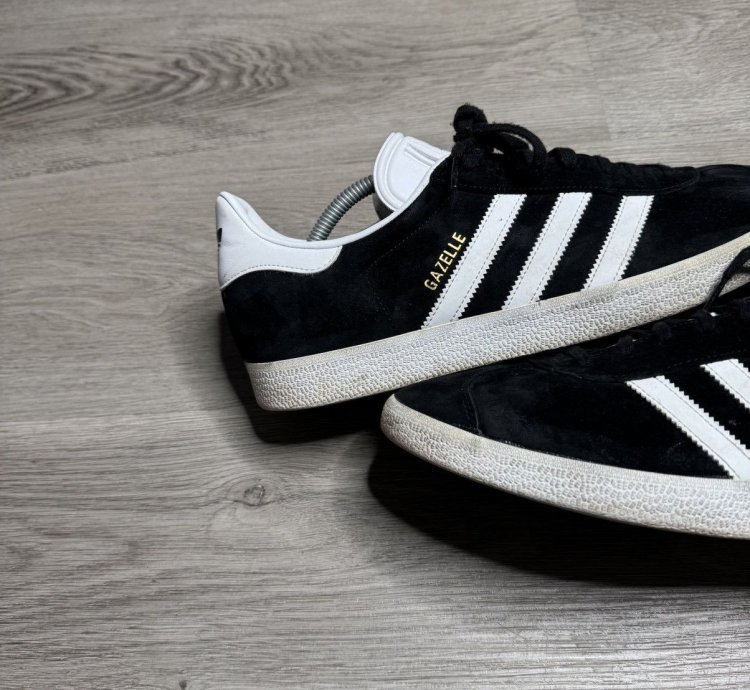 Adidas Gazelle - Core Black Cloud White Gold 2018