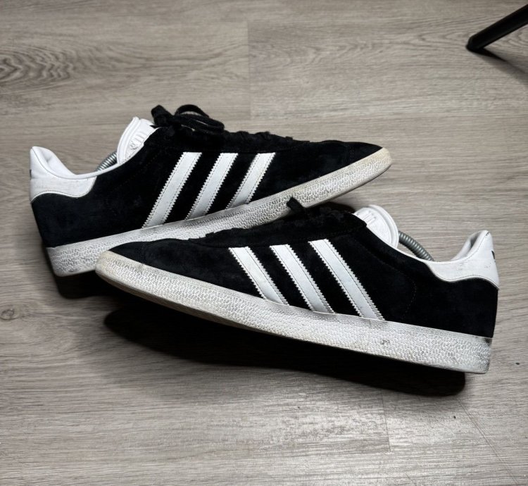Adidas Gazelle - Core Black Cloud White Gold 2018