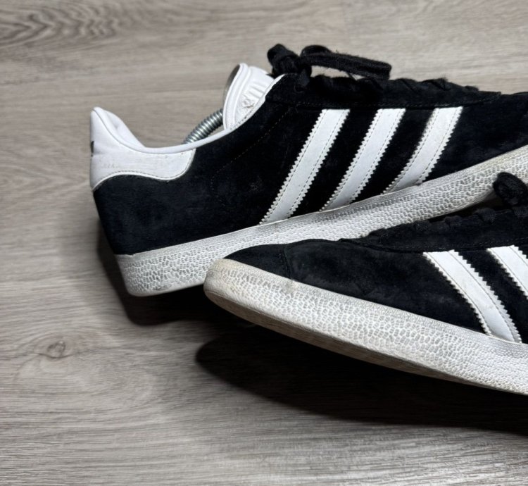 Adidas Gazelle - Core Black Cloud White Gold 2018