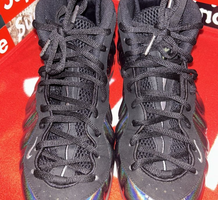 Nike Air Foamposite One Hologram 2015 Size 12 5