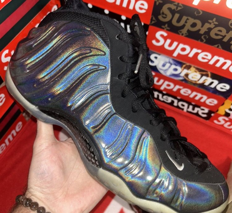 Nike Air Foamposite One Hologram 2015 Size 12 5