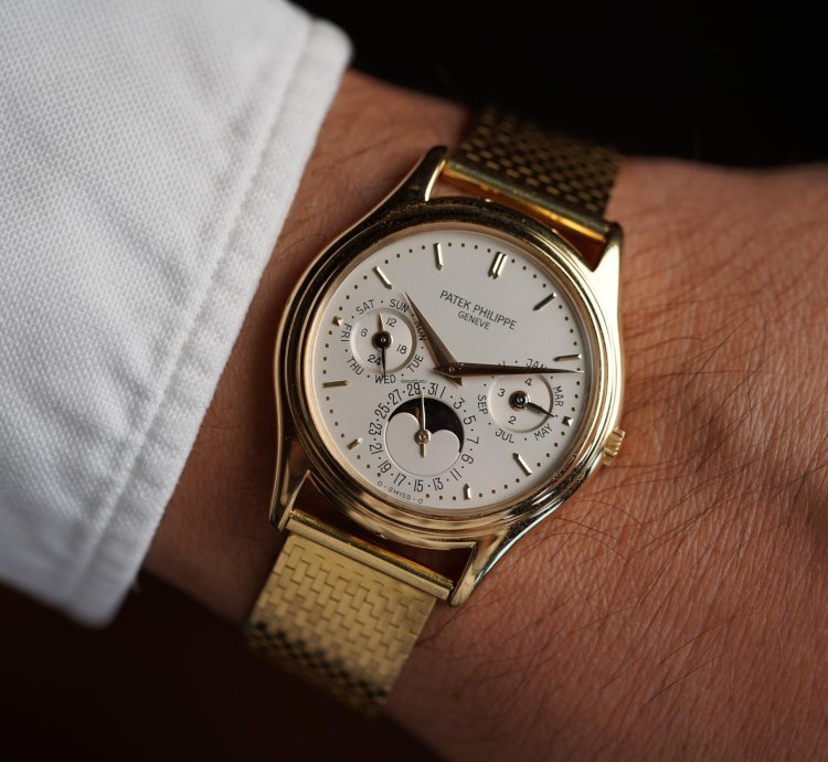 Patek Philippe Reference 3940j 1st Series On Cb Tiffany Co Bracelet Extract From The Archives