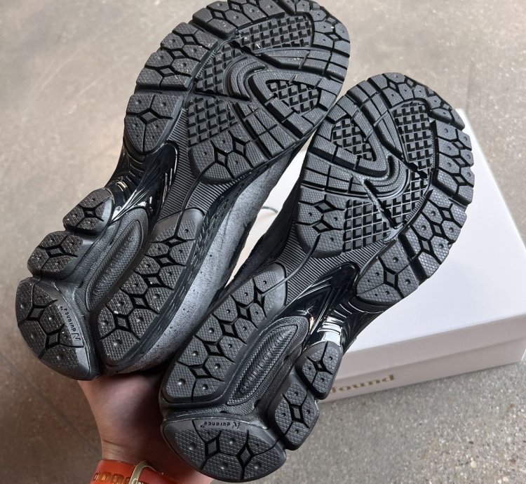 New Balance 2002r Gore-tex Jjjjound Charcoal Size 7