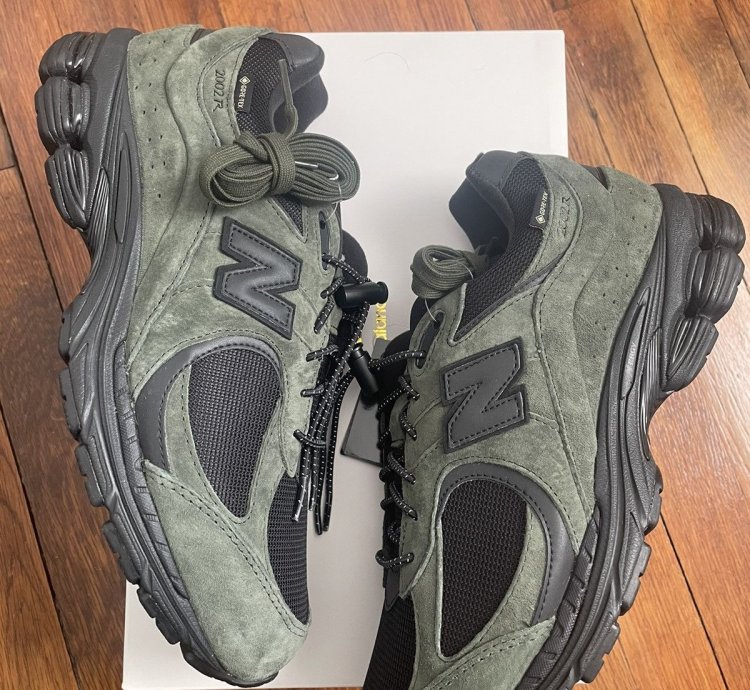 New Balance 2002r Gore-tex Jjjjound Pine Size 10