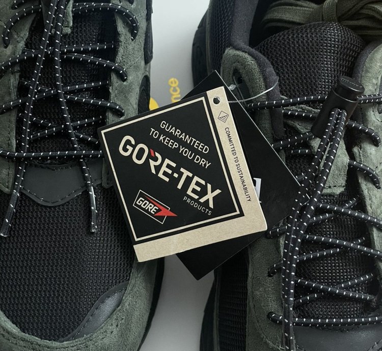 New Balance 2002r Gore-tex Jjjjound Pine Size 10