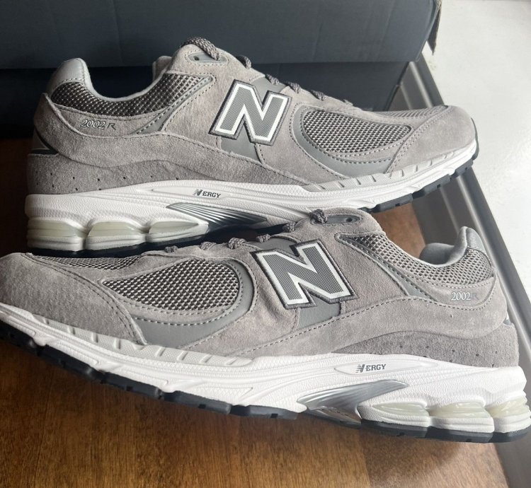 New Balance 2002r Grey White