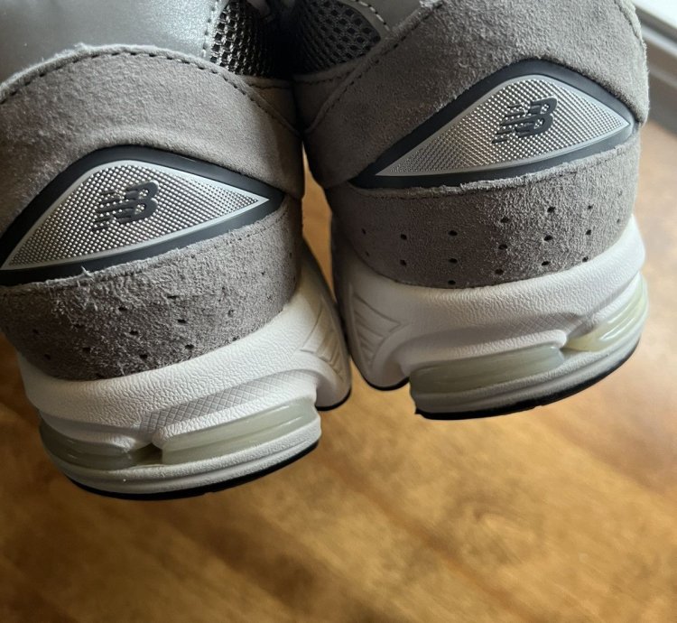 New Balance 2002r Grey White